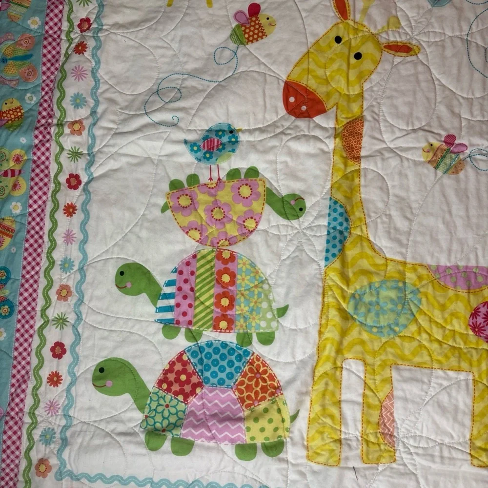 Hand Made Quilt Baby Crib Nursery Blanket Giraffe Turtles 43”x51”